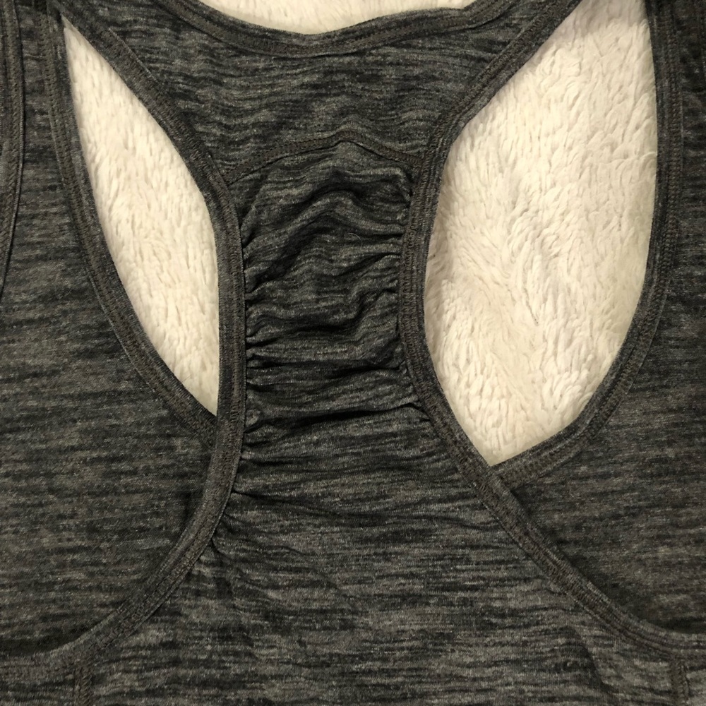 Lululemon Racerback Gray Tank Top excellent condition size 10 - Picture 4 of 6